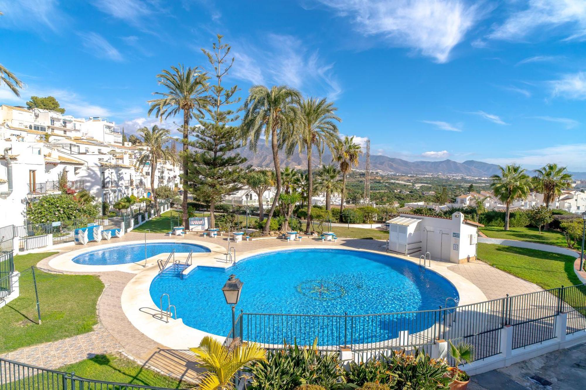 Villa Caritas Punta Lara Casasol Nerja Exterior photo