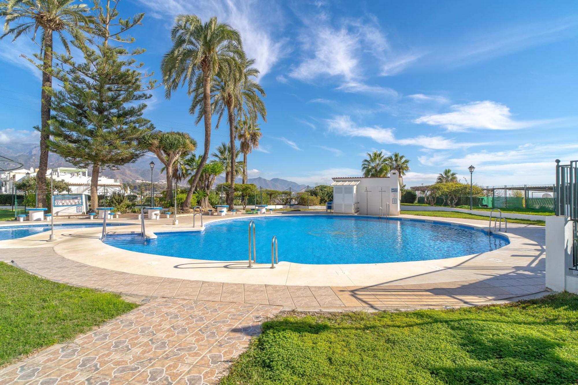 Villa Caritas Punta Lara Casasol Nerja Exterior photo